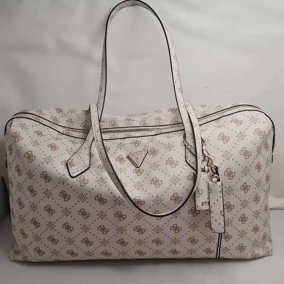 Guess Logo Duffle Bag - Picture 9 of 9